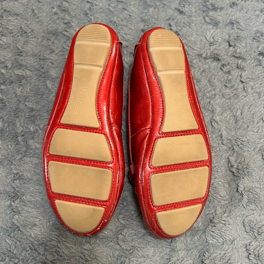 Calvin Klein Red Patent Leather Loafers Flats - Picture 2 of 2